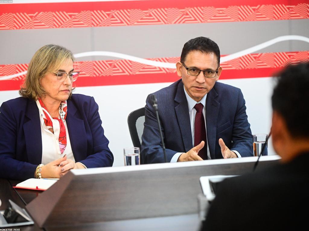 ការបើកកាស៊ីណូអនឡាញ: យុទ្ធសាស្ត្រ និងការពិចារណាទាំងអស់