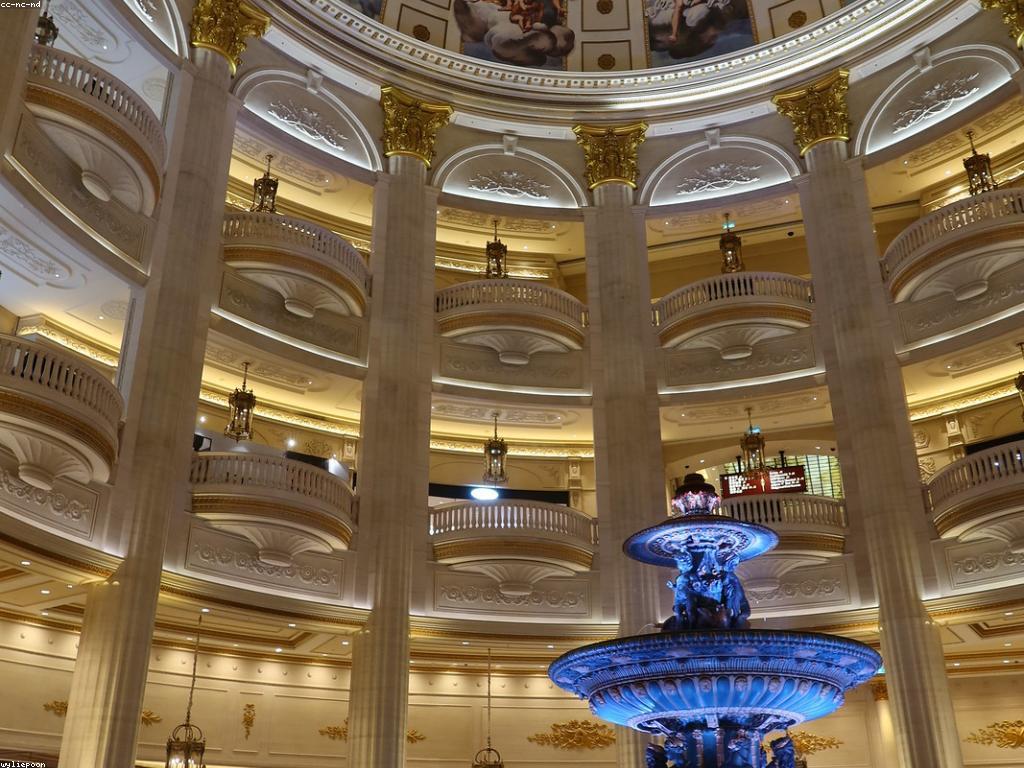 ព័ត៌មានអំពីកាស៊ីណូ: ការប្រែប្រួលនៃការលេង និងអនាគត