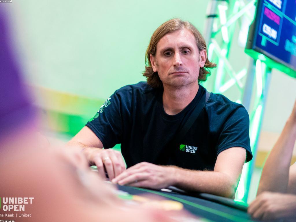 ព័ត៌មានអំពីកាស៊ីណូ: ការពិចារណាអំពីការលេង និងអត្ថប្រយោជន៍