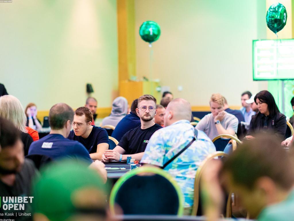 ការបង្កើតនិងបច្ចេកវិទ្យាកាស៊ីណូទំនើប